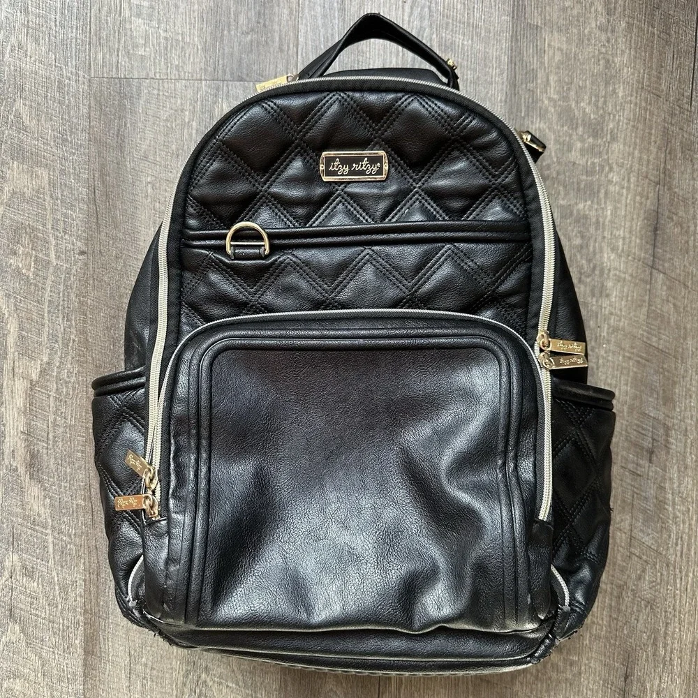 Itzy Ritzy Boss Rock &‎ Roll Diaper Bag New with tags and Accessories